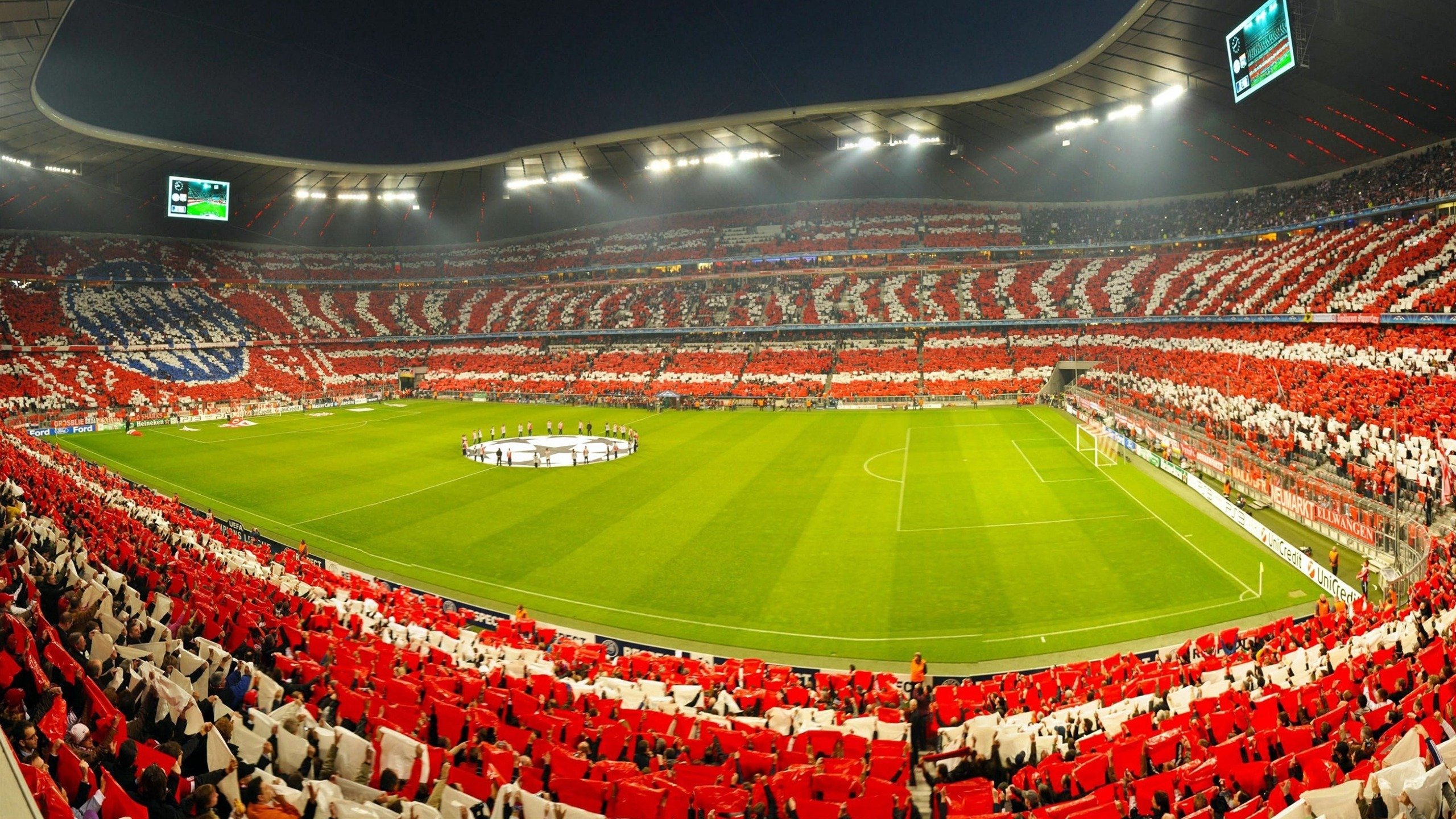 开云体育充值-奇趣足球：场上出现的那些搞笑瞬间，搞笑足球游戏视频